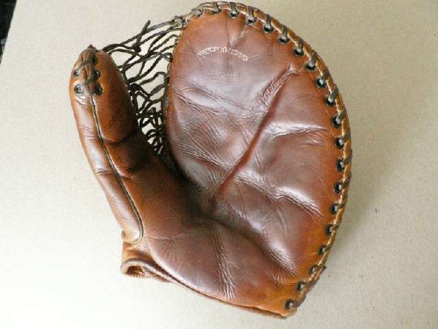 Babe Young Goldsmith Front